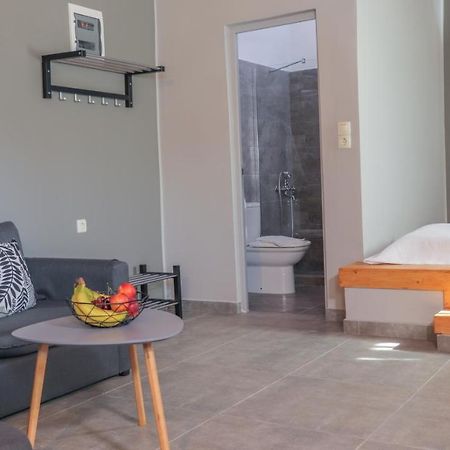 Spitakia-Cozy & Comfy Apartments 10Minutes From The Airport Αρτέμιδα Εξωτερικό φωτογραφία